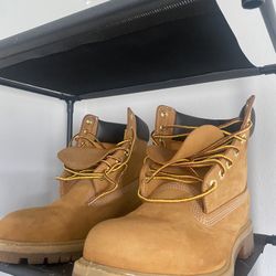 Timberland (not boneless) with Carhartt beannie 