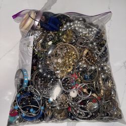 Huge 20 lb Bag Of Thrift store Jewelry 