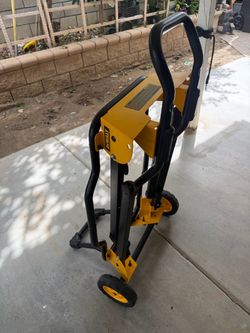 DEWALT DWE74911 Rolling Jobsite Table Saw Stand w/ Wheels New