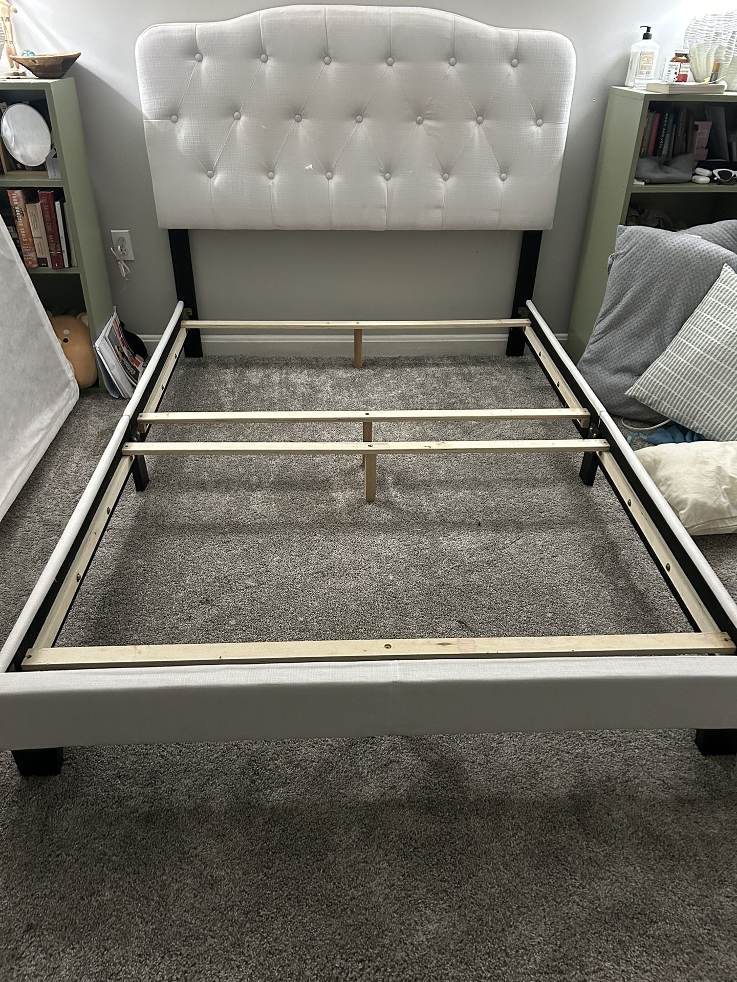 Full bed frame/headboard