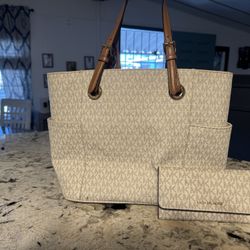 MK Purse And Wallet Set 