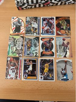 Basketball cards lot