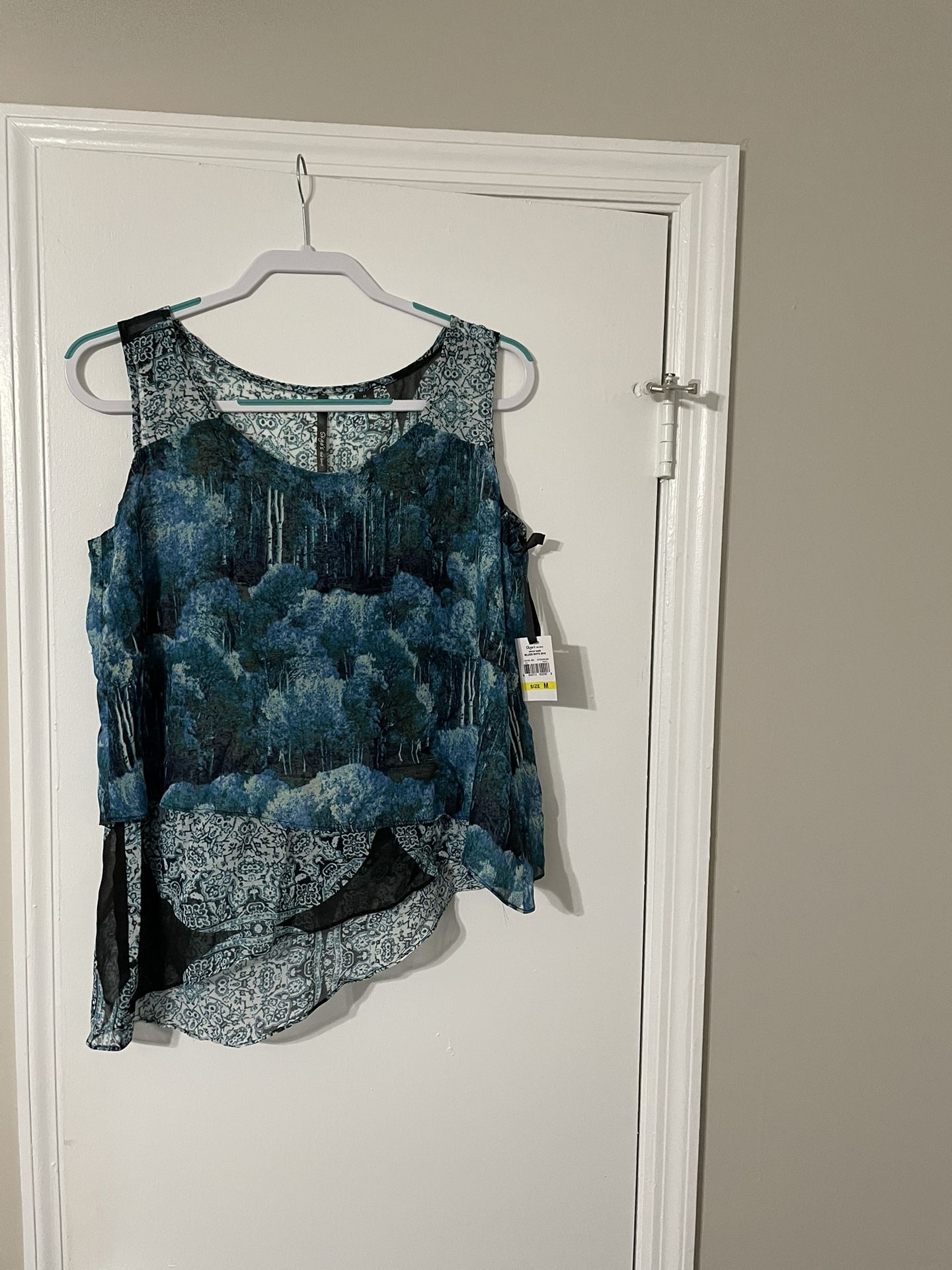 NWT Skye’s The Limit Sleeveless Blouse