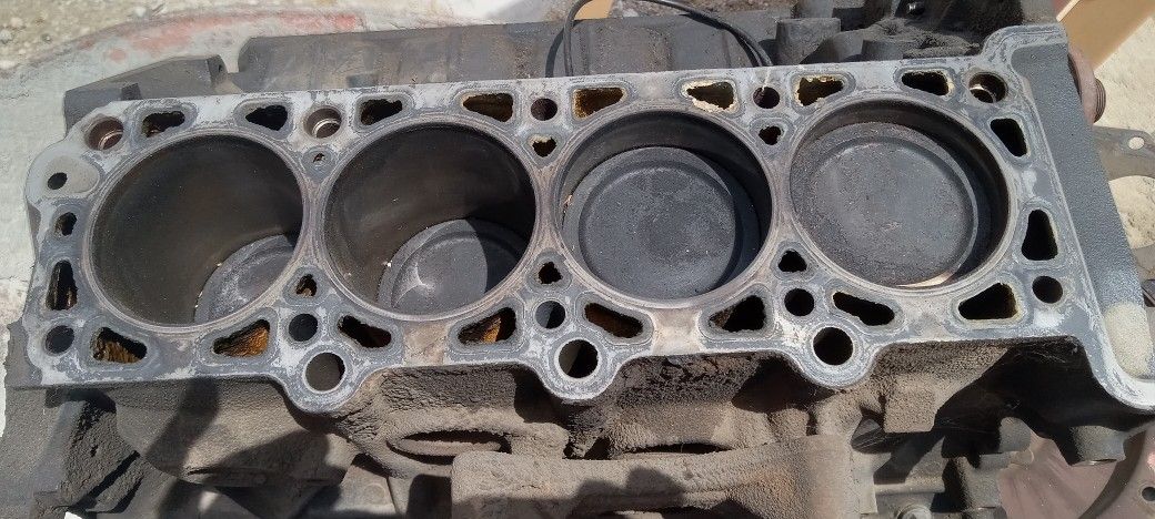04-09 Ford 5.4 3v Short Block Only 125k Needs O/h