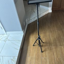 Laptop / Projector Stand 