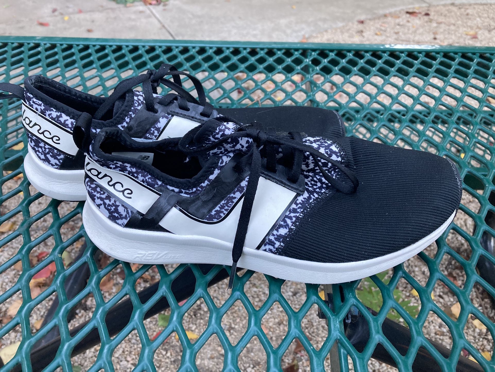 New Balance Running Shoe US Size 9 EU Size 40.5