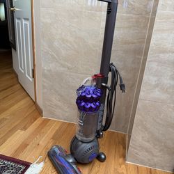 Dyson DC50 Ball Upright Vacuum Cleaner Iron Purple