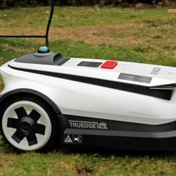 Ecovacs GOAT A3000 Robotic Lawn Mower – Like New