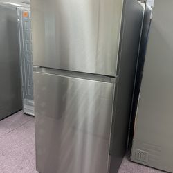 Samsung Refrigerator With Ice Maker New Open Box And 1 Year Warranty 