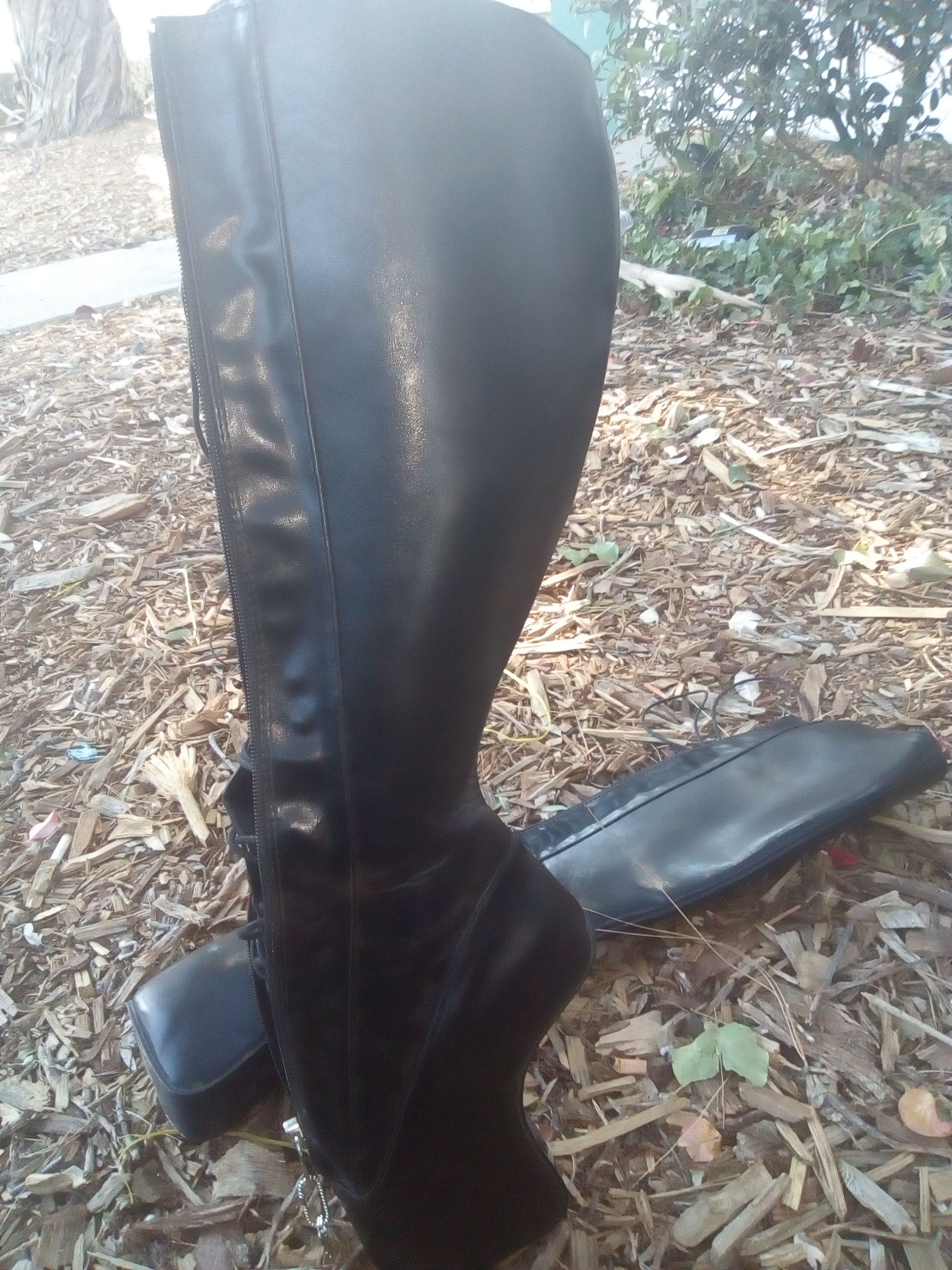 Ykk dancing boots