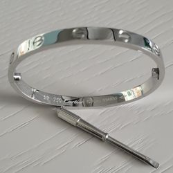Cartier Love Bangle Bracelet White Gold 18kt size 17cm 7 inches