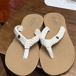 Roxy women's white braided strap flip-flops