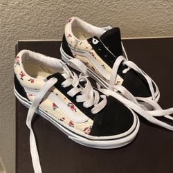 Vans ( New)