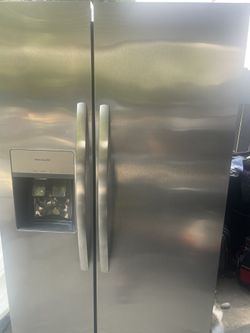 Frigidaire Refrigerator Stainless Steel 