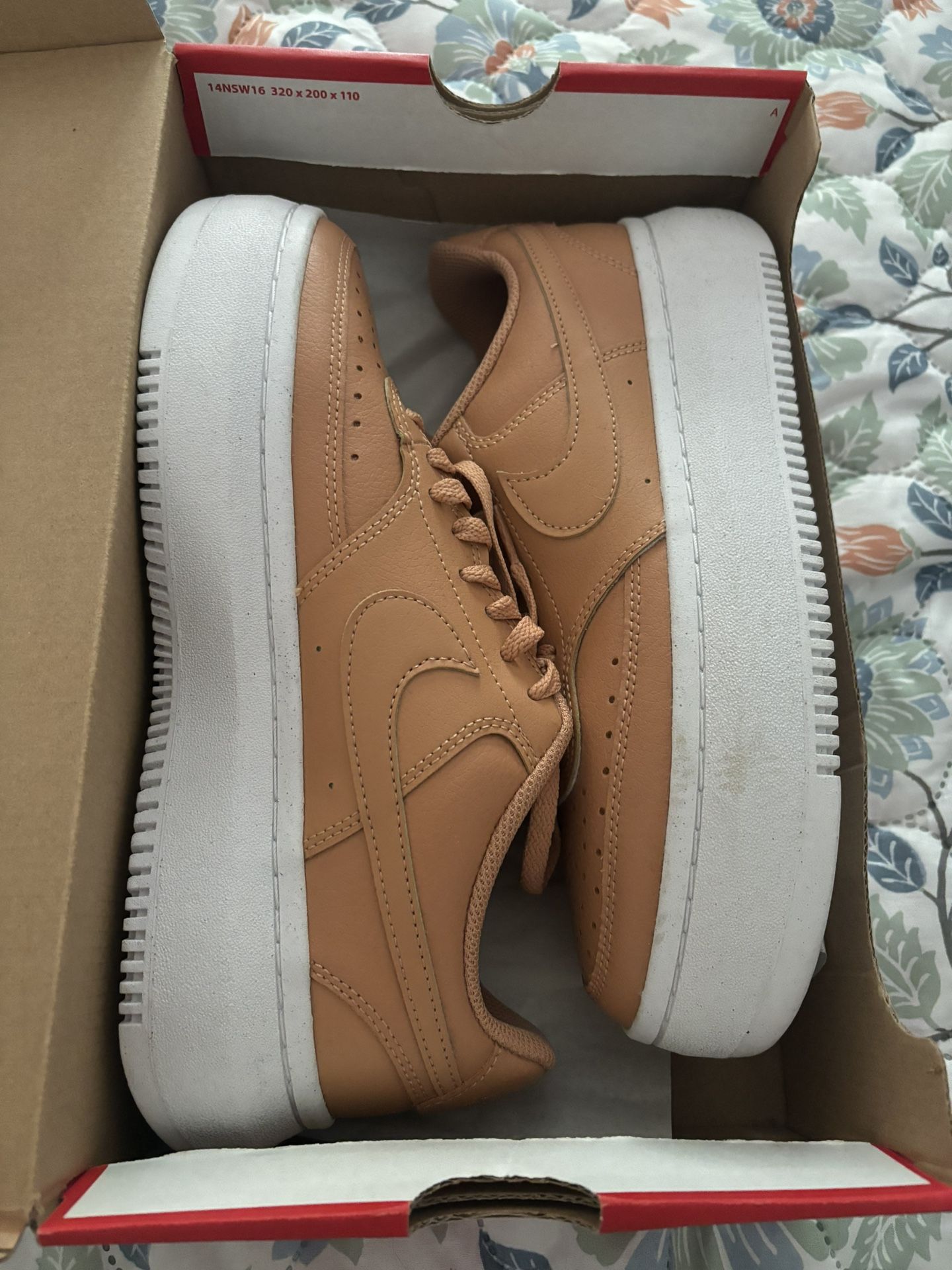 Nike Court Vision Low Women Size 10
