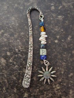 Metal Bookmark Sunflower Balance Stones Carvings Patterns New