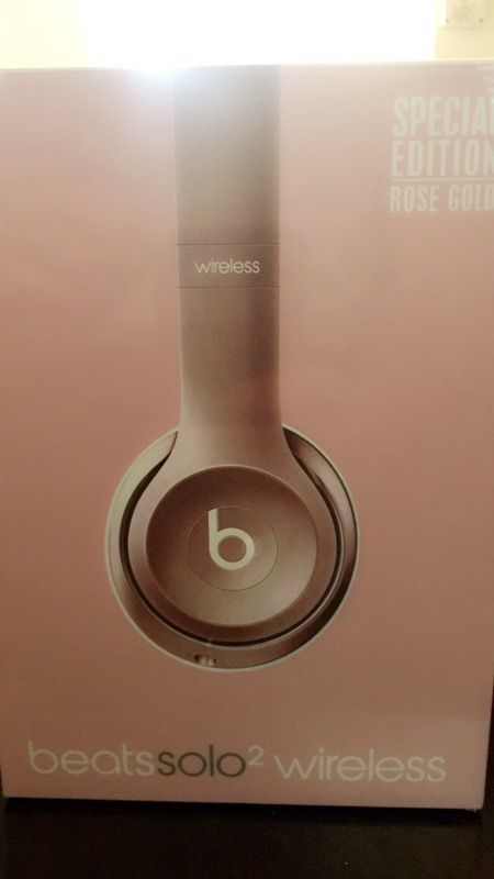 Fun New GREAT PRODUCT Fun New GREAT PRODUCT ELECTRONICS SALE SAVE HOT GIFT FRIENDS MCM BEATS HEADPHONES BLUETOOTH WIRELESS SOLO STUDIO POWERBEA