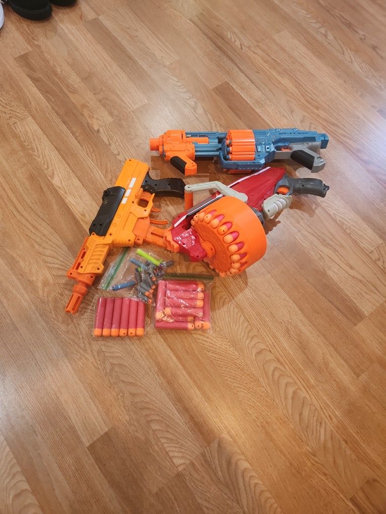 Nerf Gun Lot With Extra Bullets