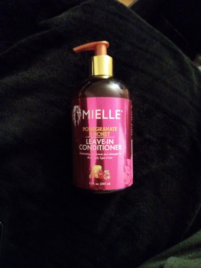 Mielle Promegranate & Honey Leave In Conditioner