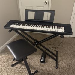 Keyboard Yamaha Piaggero NP-12B Piano Set - FREE DELIVERY 