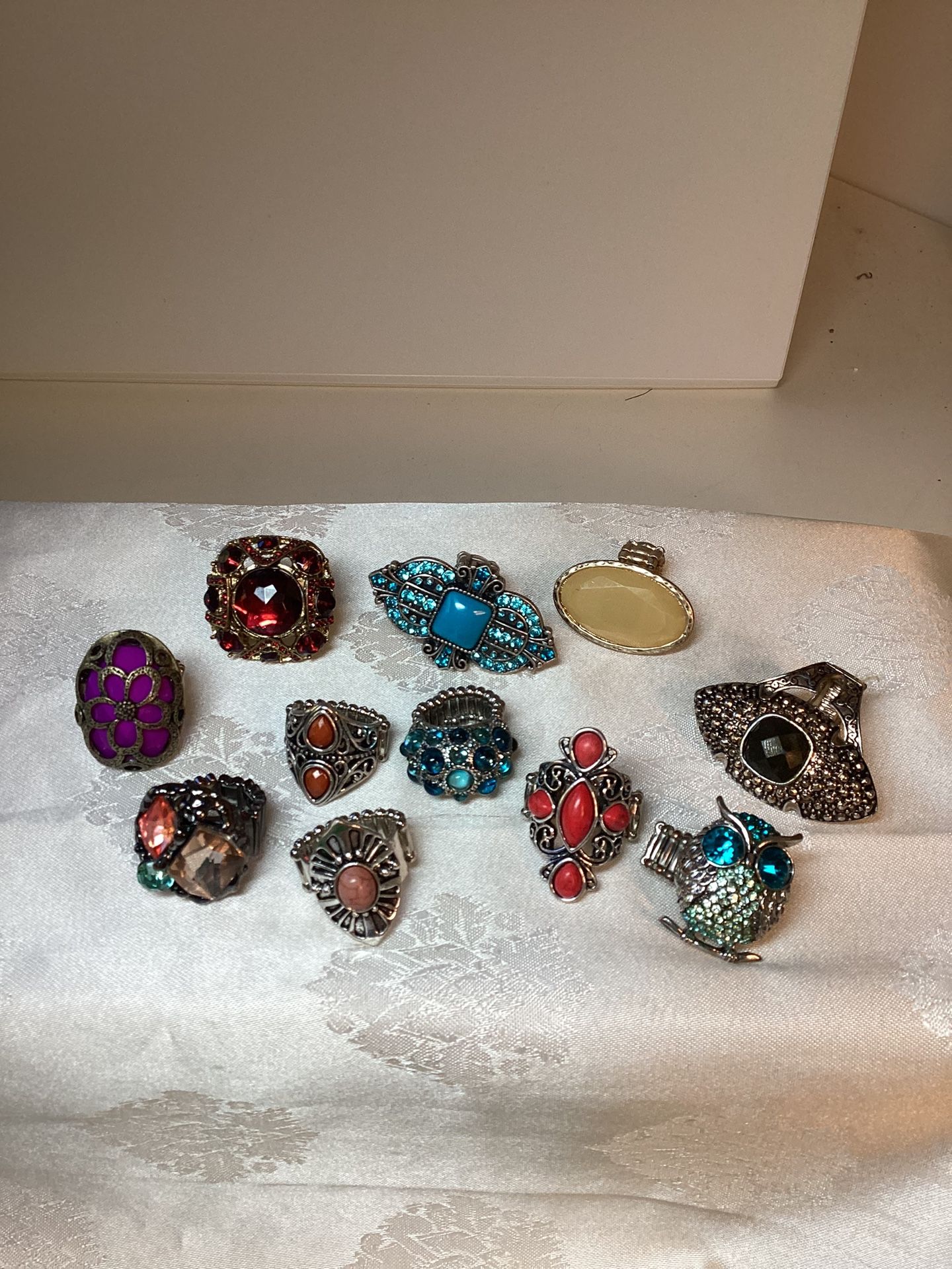 Lot Of 11 Vintage Stretch Statement Rings