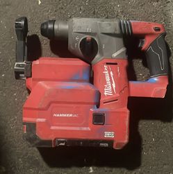 Milwaukee Fuel M18 Rotary Hammer 2712-20 with dust collector 2712-DE