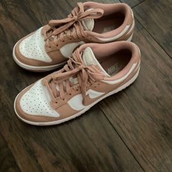 Nike Dunks