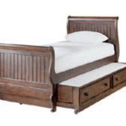 Ethan Allen Trundle Sleighbed