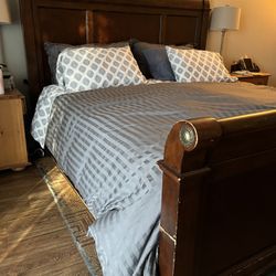 King Size Sleigh Bed
