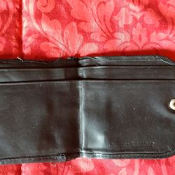 Small Leather Change Purse Holds Bills Also