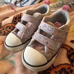 Toddler Girl Purple Converse Tennis Shoes size 9