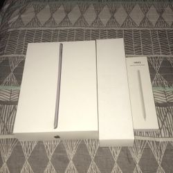 iPad And Apple Watch 