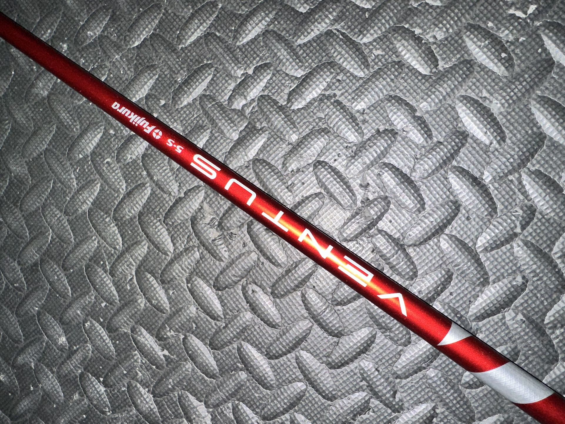 Mint Condition Ventus Red 5s Stiff Driver Shaft With Taylormade Tip