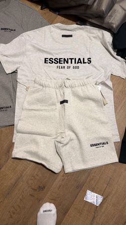 ESSENTIALS🔥