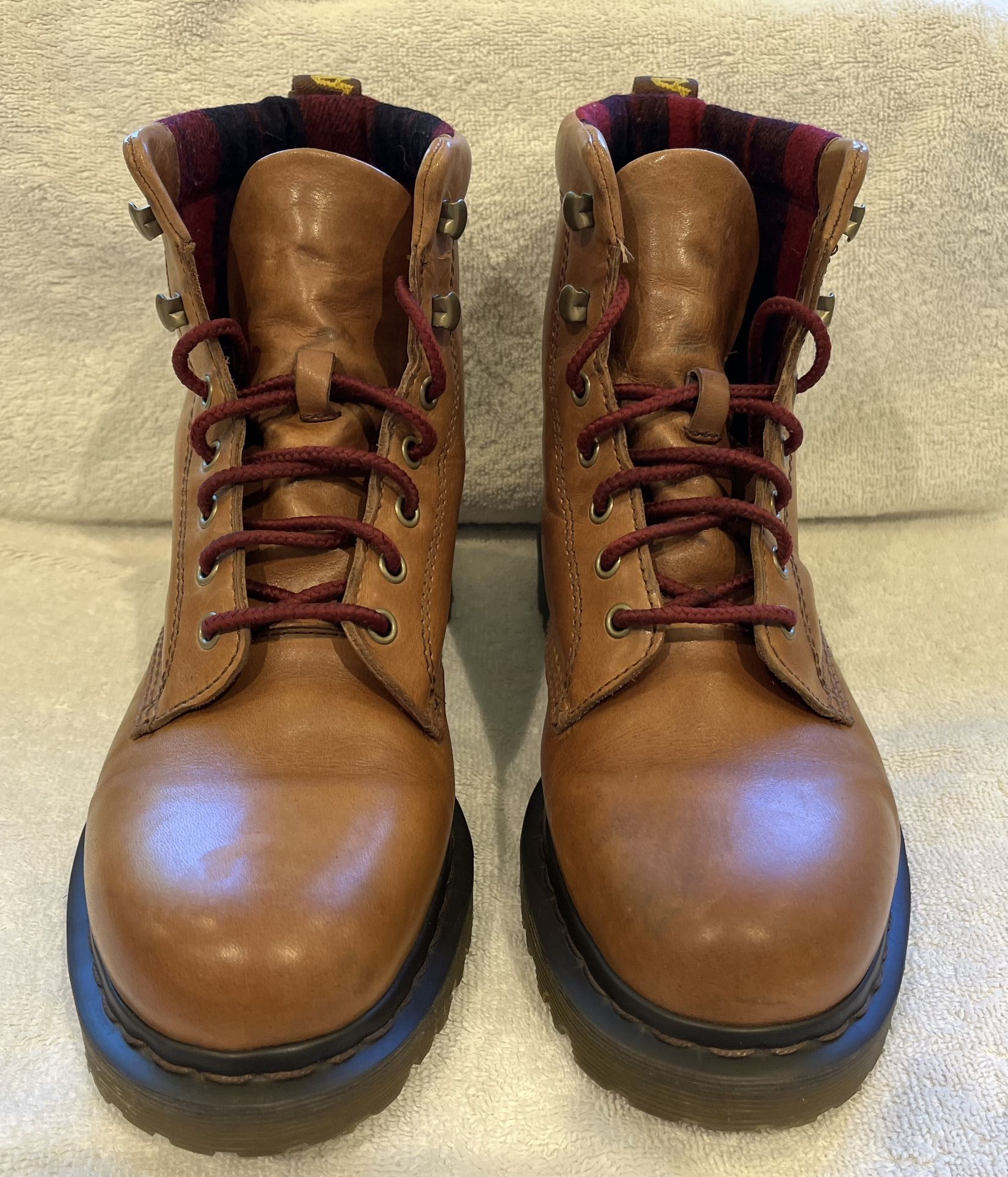 Dr Martens Harlow - Tan