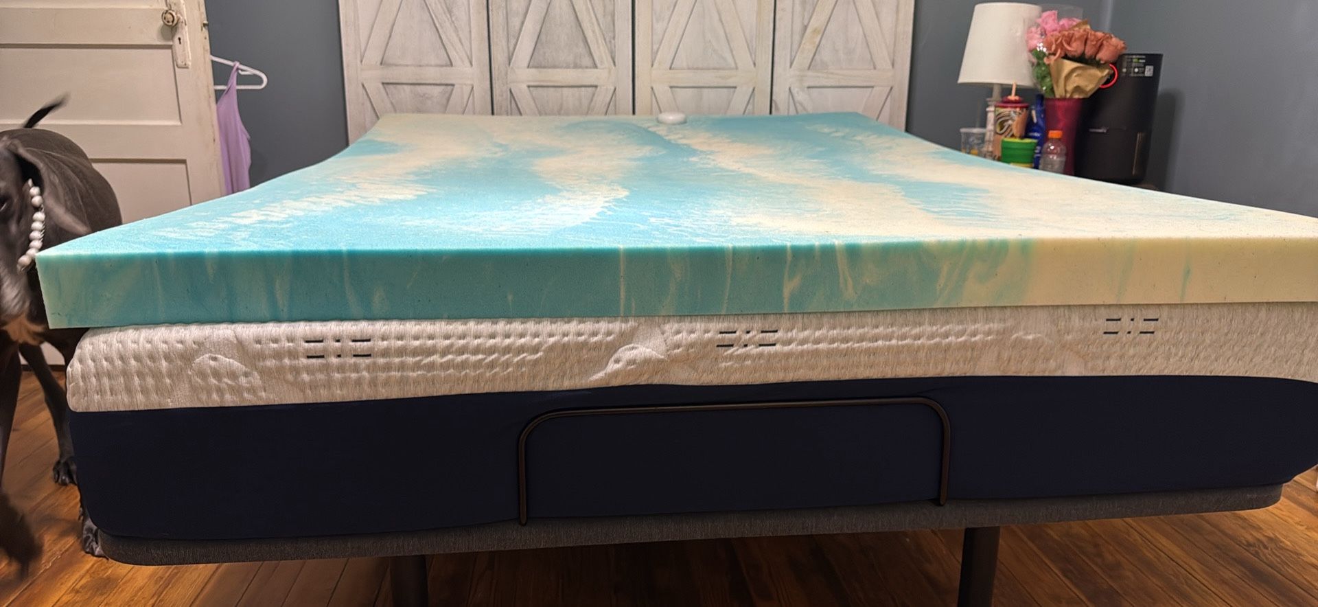 Five Month Old Queen Size Adjustable Base & Mattress