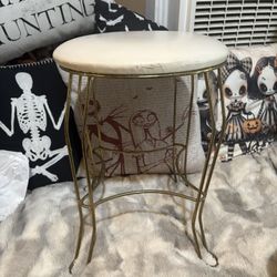 Stool 17X13.5