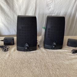 Acoustic Research AW871 Wireless Speakers 