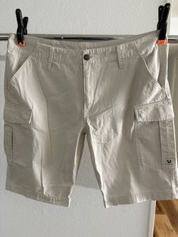True Religion cargo shorts size 38