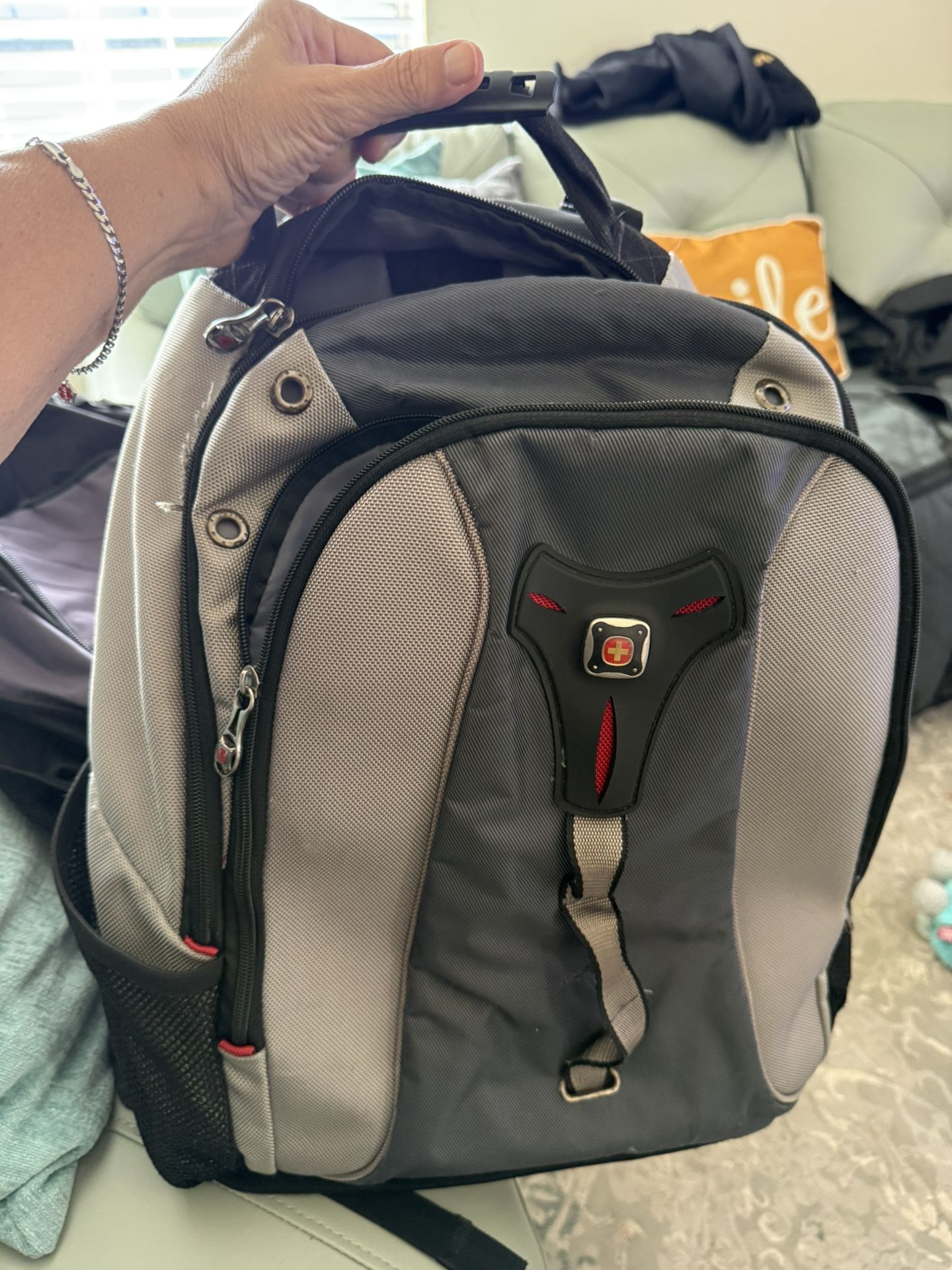 Swiss Gear Black Gray Large Backpack GUC