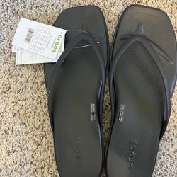 Crocs Women’s Miami Flip Flops