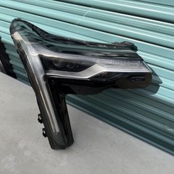 2021 2022 2023 2024 2025 Cadillac CT4 Right passenger side RH Side Headlight Assembly  OEM