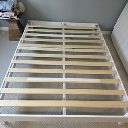 Solid Wood White Queen Platform Bed