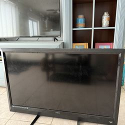 47 Inch Vizio Plasma TV HIGH PICTURE QUALITY