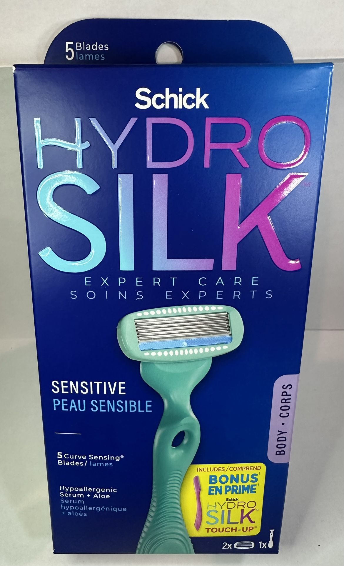 Hydro Silk® Ultra Sensitive Razor. 1 handle + 2 ct. 