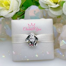 Adorable Charm 925 silver for Pandora moments bracelet.