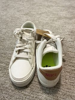 New Nike Court Legacy Women’s Sneakers – Size 6