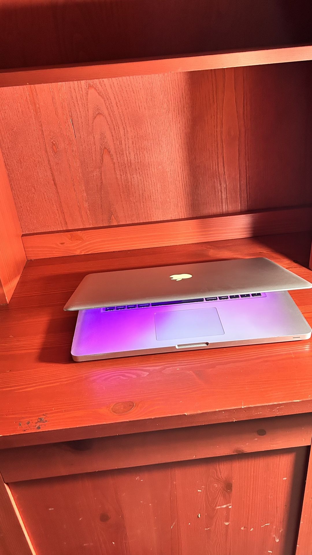 Apple MacBook Pro 15” I7/8GB/256GB SSD $160