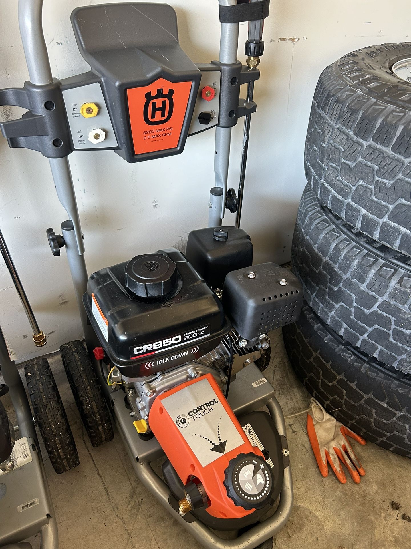 Husqvarna Cr950 Pressure Washer for Sale in Katy, TX - OfferUp