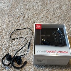Power Beats2 Wireless Headphones With Box 